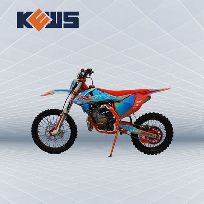 ODM รถจักรยานยนต์ Enduro สองจังหวะ KTM Dirt Bikes 250CC พร้อมกำลังไฟ 29kw