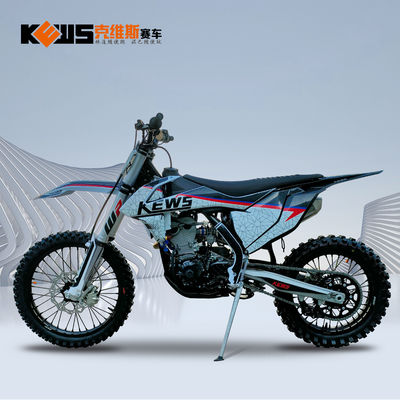 Honda NC300S รถจักรยานยนต์สูบเดี่ยวระบายความร้อนด้วยอากาศพร้อมคาร์บูเรเตอร์และหัวฉีดเชื้อเพลิง