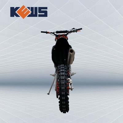 รถจักรยานยนต์ Enduro 250CC สีดำรุ่น K16 พร้อมเครื่องยนต์ Benelli Twin Cam 120KM / H