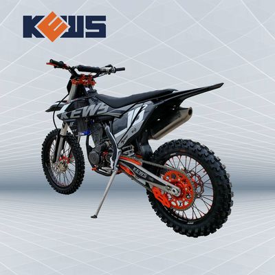 รถจักรยานยนต์ Enduro 250CC สีดำรุ่น K16 พร้อมเครื่องยนต์ Benelli Twin Cam 120KM / H