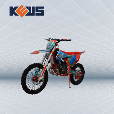 ODM รถจักรยานยนต์ Enduro สองจังหวะ KTM Dirt Bikes 250CC พร้อมกำลังไฟ 29kw