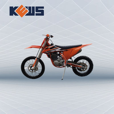 CB-F250 เบาที่สุด 250 4 Stroke Dirt Bike สี่จังหวะระบายความร้อนด้วยอากาศ 14kw Power Engine