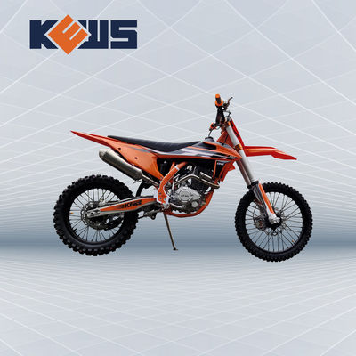 CB-F250 เบาที่สุด 250 4 Stroke Dirt Bike สี่จังหวะระบายความร้อนด้วยอากาศ 14kw Power Engine
