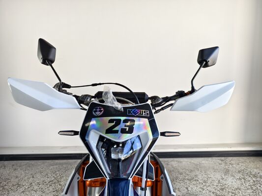 KEWS k23 R-edition มอเตอร์ไซค์ Enduro 4 ช่วงเวลา ขนาด 21.0 กิโลวัตต์ พลังงาน 25.0 นิโอนเมตร ทอร์คสูงสุด และความเร็วสูงสุด 140 กม./ชม.