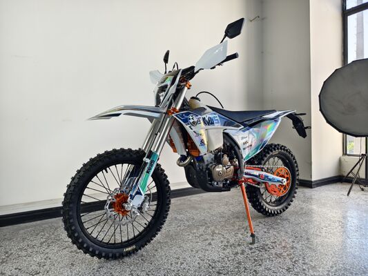 KEWS k23 R-edition มอเตอร์ไซค์ Enduro 4 ช่วงเวลา ขนาด 21.0 กิโลวัตต์ พลังงาน 25.0 นิโอนเมตร ทอร์คสูงสุด และความเร็วสูงสุด 140 กม./ชม.