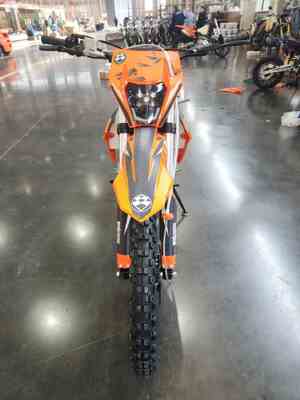 KEWS 175FMN PR300 มอเตอร์ไซค์ Enduro / Motocross 4T พร้อมเครื่องยนต์ PR300 ขนาด 271.3ML พิสตันและเครื่องเริ่มต้นไฟฟ้า